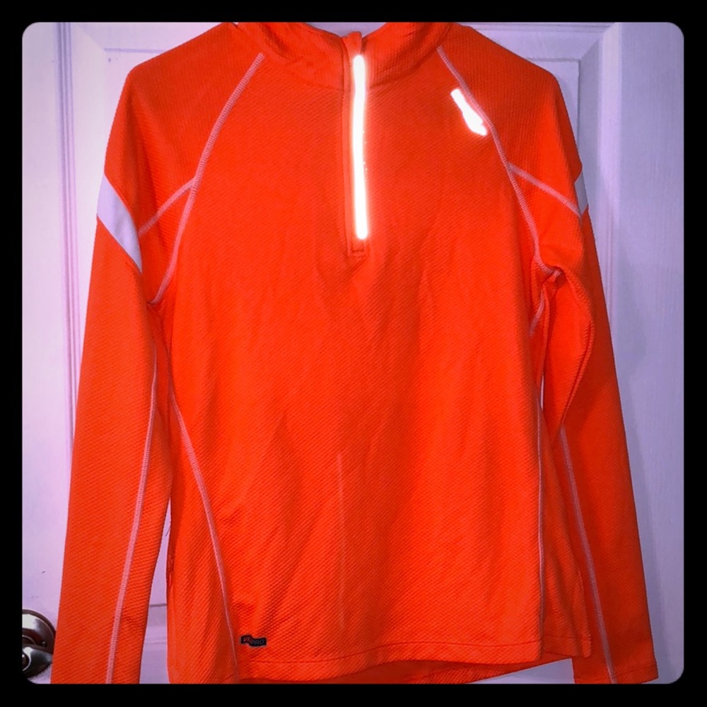 Saucony women’s mediums quarter zip